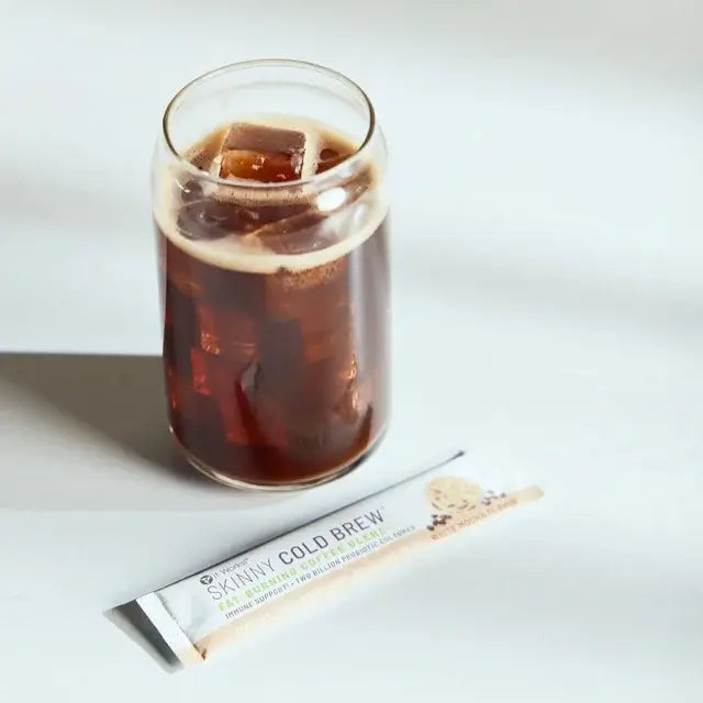 It Works SKNY Cold Brew – White Mocha | Fat-Burning Coffee Blend with Probiotics, 15 Single-Serve Packets
